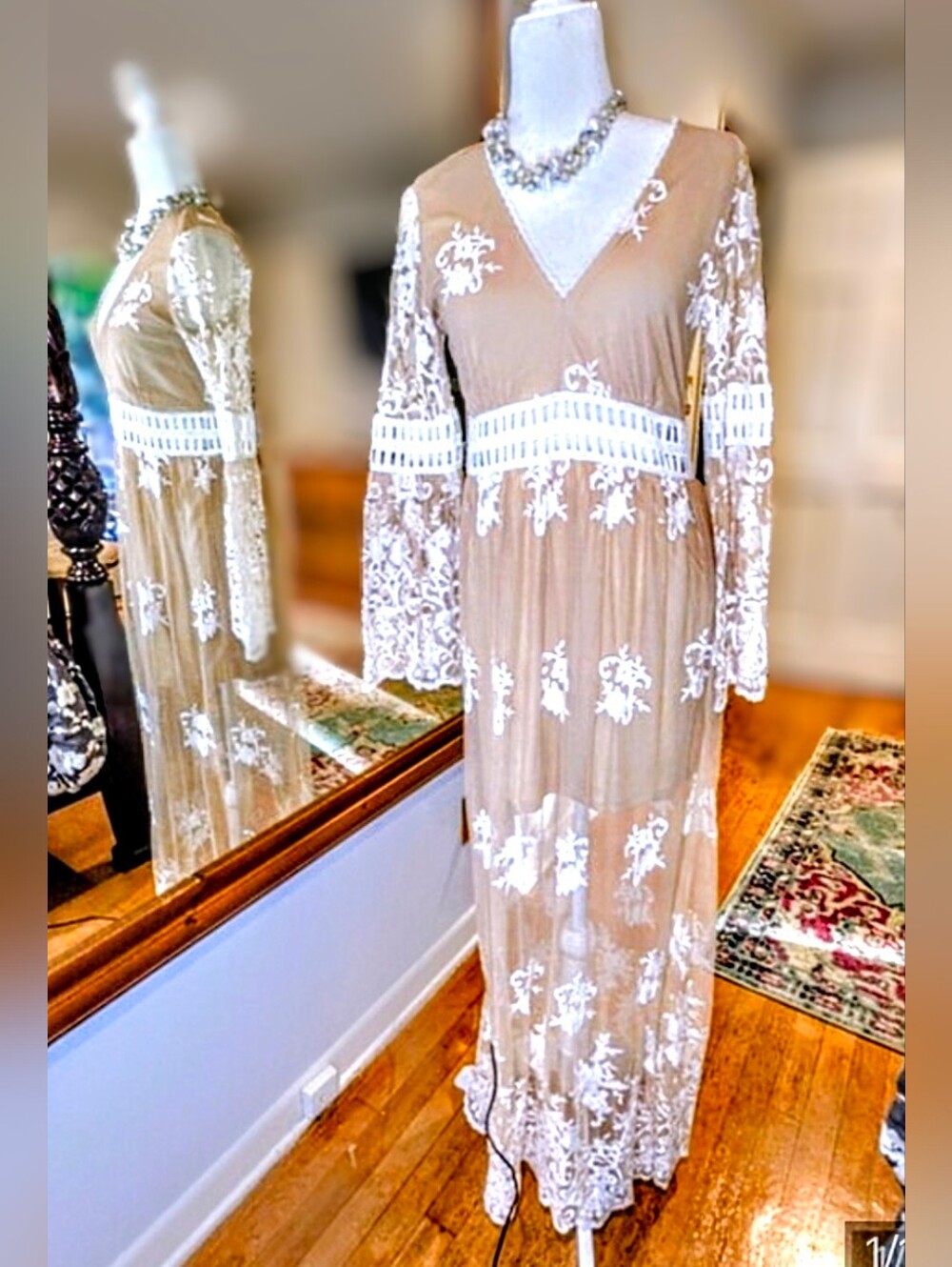 Forever 21 White/Nude Lace Knit Dress#018